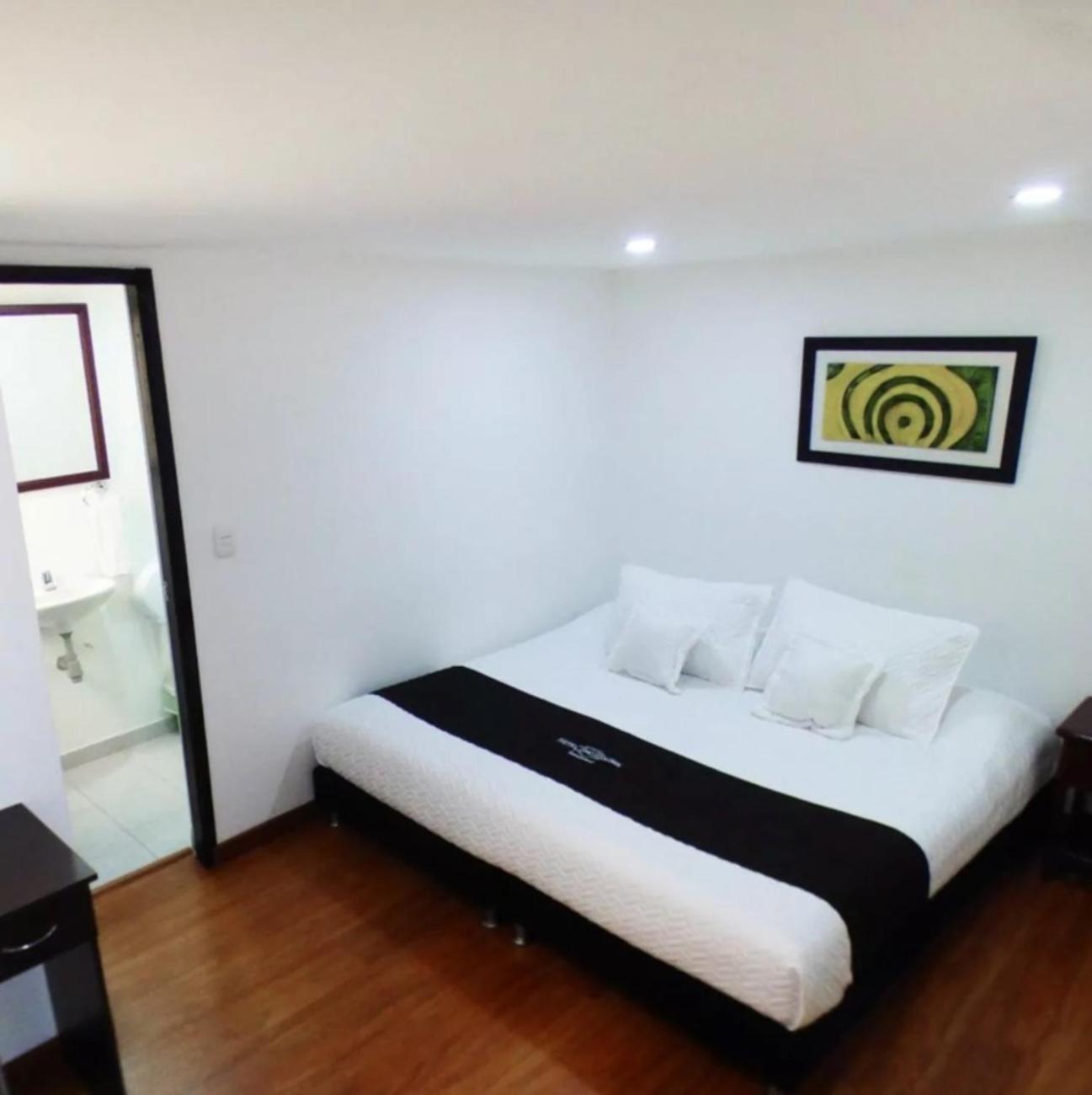 Hotel Colonial Internacional Bogota Exterior photo